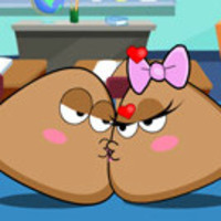 Pou Kissing Game